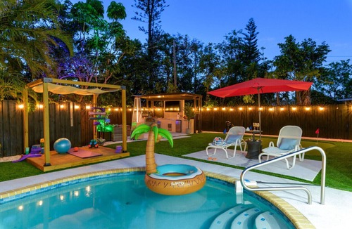 South Bradenton Apartment | Sleeps 20 Heated Pool Hot Tub Outdoor Kitchen/Theater