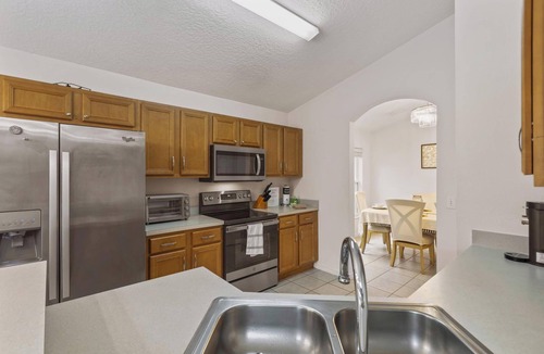 Solana Villa | SO239CA - 5 bedrm - Large Pool Home | Gated Community | Game Room