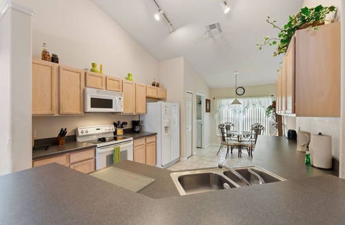 Eagle Pointe South Villa | Soaring Eagle At Eagle Point By Shine Villas #102 4 Bedroom Home