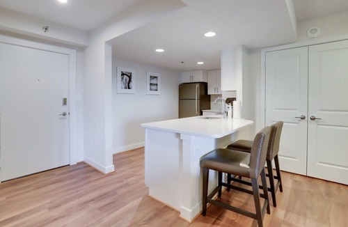 Ballston Apartment | Sojourn | Randolph Towers * NEW