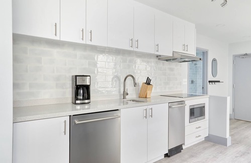 Old Town Alexandria Apartment | Sonder The Grace | One-Bedroom Apartment