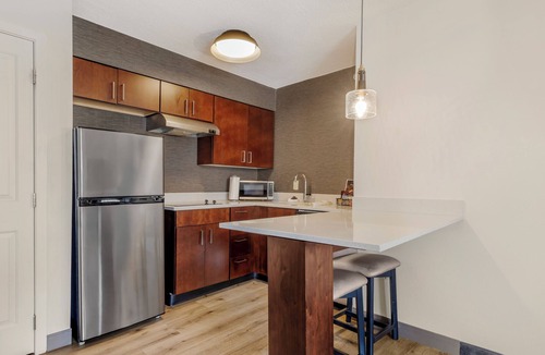 Fairfax Hotel | Sonesta ES Suites Fairfax Fair Lakes