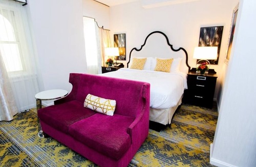 Kalorama Heights Hotel | Sophisticated Suite w/Gym Access! Near Dupont Circle & Historical Attractions!