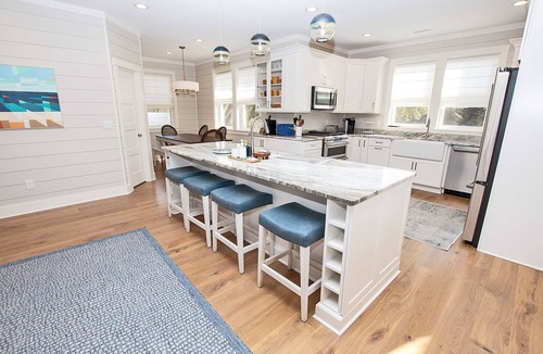 Tuckahoe House | Soundside, Private Pool, Den, Yard, Screened Porch, SH106, Turners Tide