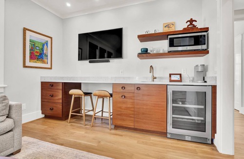 South End Apartment | Southend Serenity - perfect for a romantic getaway or solo retreat.