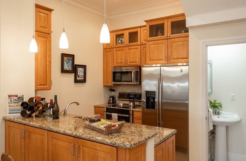 Truman Annex House | *SOUTHERNMOST PALMS @ THE ANNEX* Villa Near Duval & Beach + LAST KEY SERVICES.