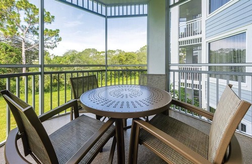 Florida Central Atlantic Coast Villa | Spacious 2BR Villa Near SeaWorld - Cypress Harbour - Pools + Lake Views