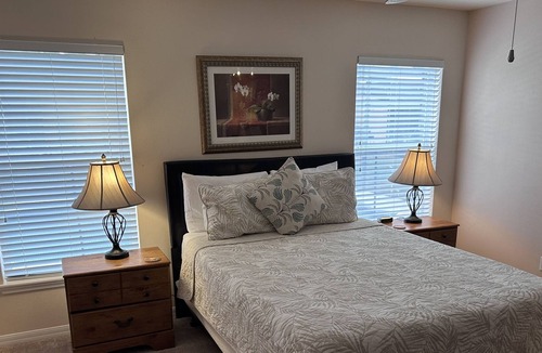 Sandy Ridge Villa | Spacious 3 Bedroom Private Pool Located Less than 15 Minutes From the Disney Entrance