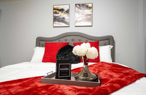 Alexandria West House | Spacious 3-Bedroom Townhome
