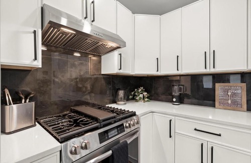 Belvedere Park House | Spacious 3BR 3BA Home Modern Renovation