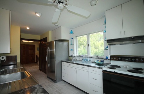 Cape May Point House | Spacious 4 bedroom 2 and 1/2 bath home located just a short walk to the Cape May Point Beaches