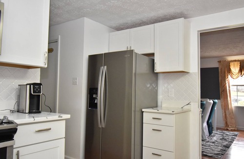 Bowie House | Spacious 4-bedroom house with AC in quaint Bowie