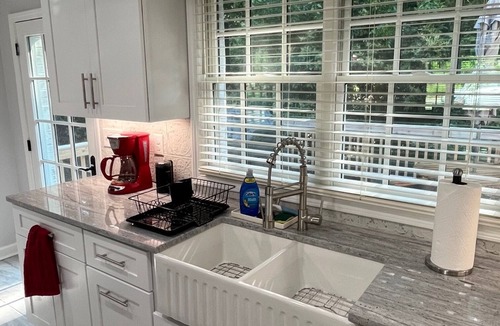 Forest Hills House | Spacious 4-bedroom House Steps from Downtown Durham with AC, WiFi