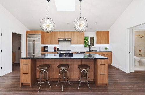 Woodinville House | Spacious 4BR/5Beds Home Near Woodinville Wineries