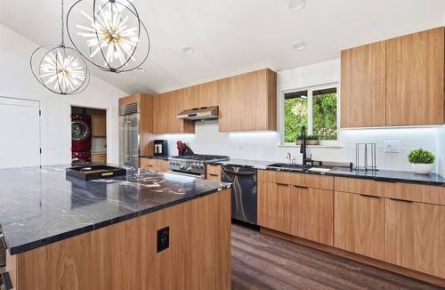 Woodinville House | Spacious 4BR/5Beds Home Near Woodinville Wineries