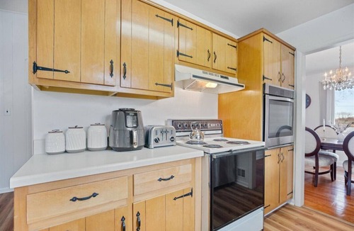 Potomac House | Spacious 5-bedroom house in Potomac, MD, offering plenty of rooms and comfort.