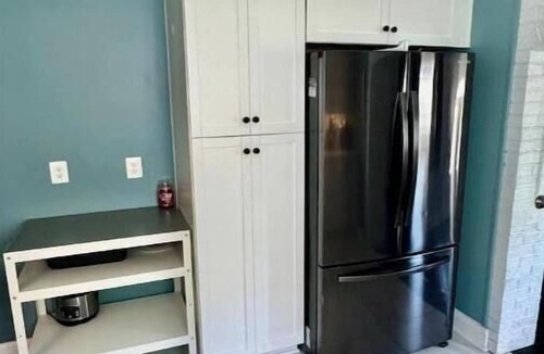 Solomons House | Spacious 6-Bedroom Solomons Island Retreat Walk to Waterfront & Shops