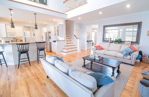 Saratoga Springs House | Spacious and Inviting Lake View Home
