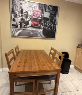 Richmond Apartment | Spacious comfy stay