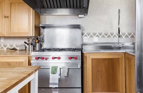 Shaw House | Spacious & Contemporary Home with Parking, WiFi, & Yard! 50% monthly discount!