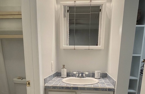 Northeast Condo | Spacious DC Home w/ FREE Parking in gated community