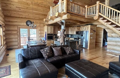 Miltona Cabin | Spacious & Fun Lakefront Gem: Games - Views - Deck