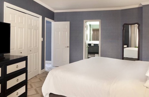 West End Hotel | Spacious Good-Value Accommodation! | Close to The Wharf Complex - 2.1 miles