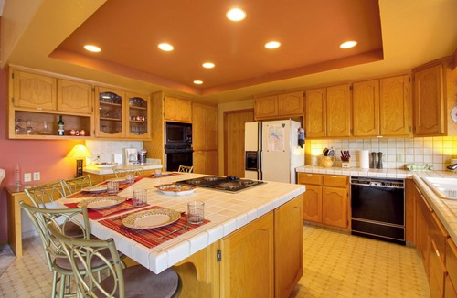 Kelseyville House | Spacious Kelseyville Home w/Large Lakefront Deck!
