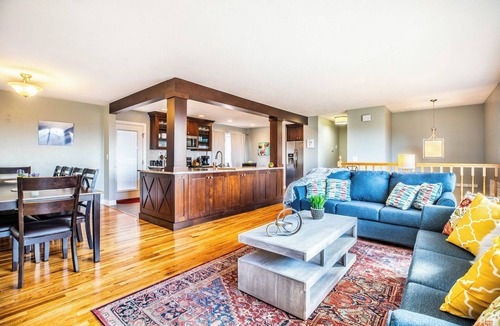 Salt Lake City House | Spacious, Modern 4BR house with city view and easy access to ski resorts