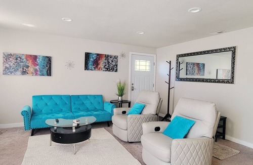 Mount Baker House | Spacious newly remodeled 3br 2ba in heart of the Seattle