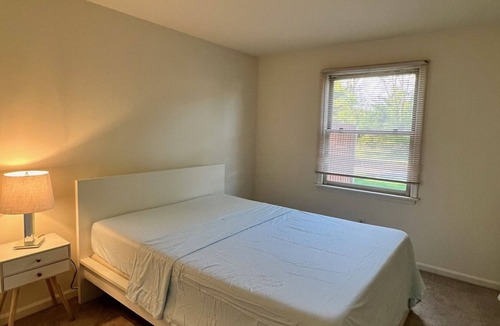 Norristown House | Spacious One Bed One Bath in a Condo