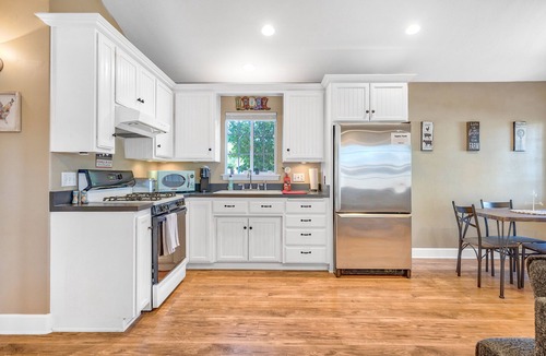 Santa Ynez House | Spacious One bedroom Guest House centrally located in the Santa Ynez Valley
