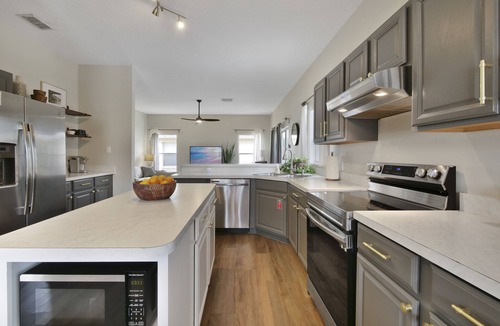 West Haven Villa | Spacious & Stylish Pool Home With Games Room On West Haven, Disney 11 miles!