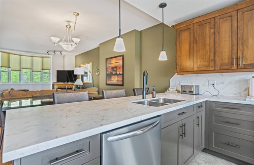 Silver Star Mountain Hotel | Spacious Townhome - Great for bigger groups!