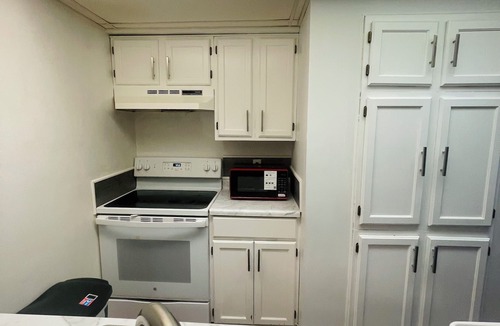 Reynoldsburg Condo | Spacious2 - bedroom condo in tranquil