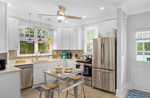 Bahama Village House | Special Summer Rates! *GARDEN OF EMMA @ THE ANNEX* Private Home & Pool