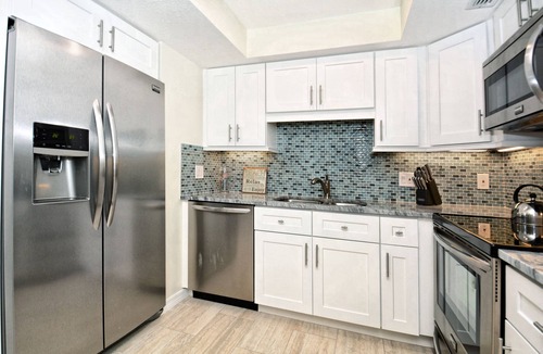Siesta Key Condo | Spectacular Beach View! Right on Beach! Amazing views from all rooms! Sleeps 6