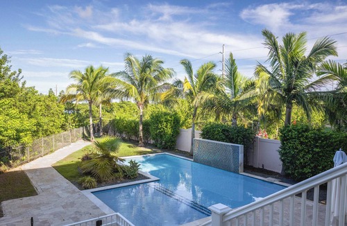 Key West House | Spindrift House at Lunara Bay