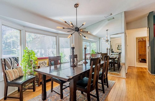 Indian Beach Sapphire Shores Apartment | Spiritual Oasis! The perfect location for those who have a flair for the healing arts and an eclectic, creative style and sensibility.