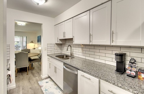 The Meadows Condo | Spotless 2-bedroom condo in amazing Sarasota