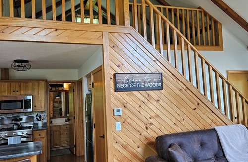 Newcomerstown Cabin | Springhaven Oasis Cabin