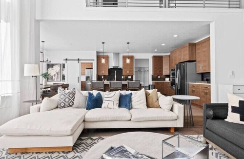 Draper Apartment | Springtime Saddle - Lux Mountain Top Home