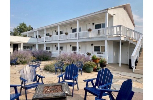 Cimarron Hotel | St James A9