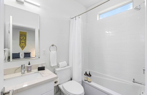 Capitol Hill Apartment | Stag Sweet Suite in Capitol Hill