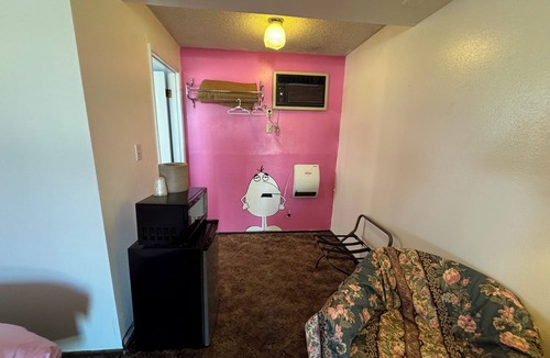 Seligman Hotel | Stagecoach 66 Motel by Capital O