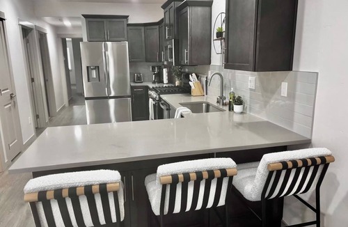 Sunset House | Stay in Boise’s coveted North End! This 3BR/2BA retreat with Hot Tub and Walking distance to Hyde Park and Camel’s Back Park close to Boise White Water park. E Bikes For Rent