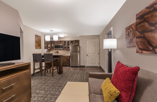 Midtown Anchorage Hotel | Staybridge Suites Anchorage by IHG