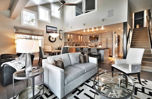 North Park City Condo | STEPS 2 UPGRADED LIFTS, FREE BUS 2 MAIN ST., DESIGNER INTERIOR, GOURMET KITCHEN