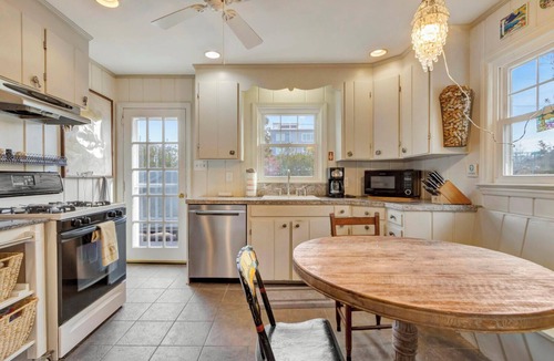 Dewey Beach Cottage | Steps from Dewey Beach & Rehoboth Bay – 3BR Coastal Cottage Escape