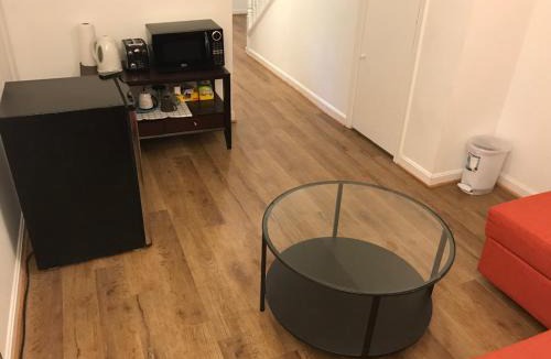 Truxton Circle Apartment | STEPS to CONVENTION CENTER, DOWNTOWN DC, METRO STATION: PRIVATE APARTMENT